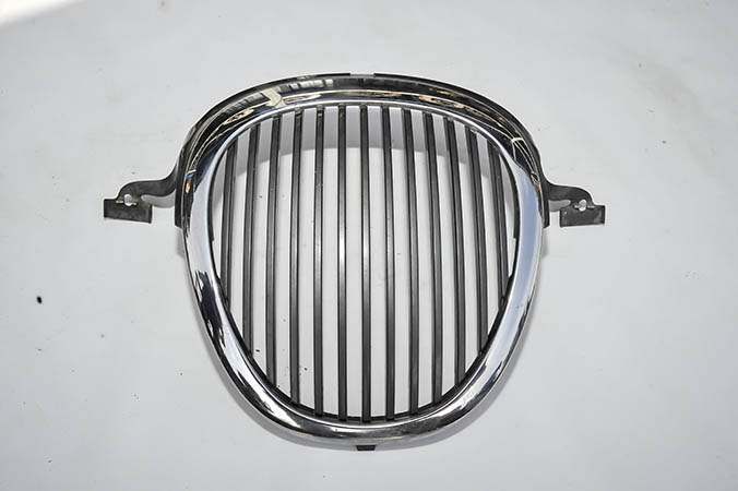 İ SERİSİ ÇIKMA PARÇA ÖN PANJUR.JPG